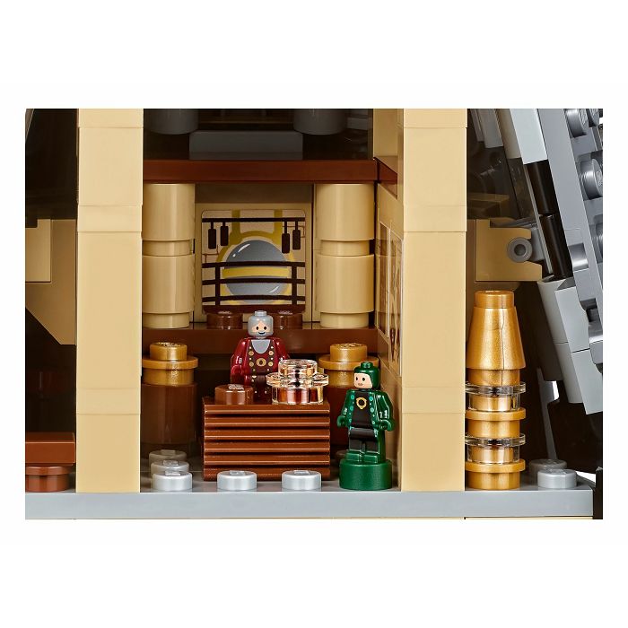 COL-25062_9.jpg
