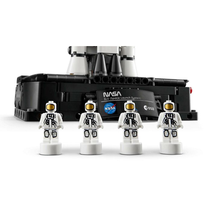 COL-25228_8.jpg