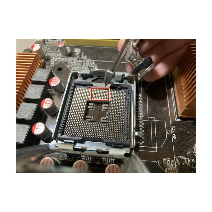 ravnanje-pinova-na-maticnoj-ploci-ili-procesoru--21956-servis-57_1.jpg